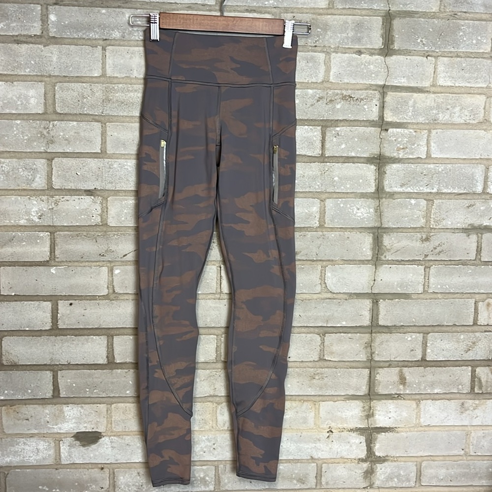 Athleta Rainer Reflective Tight Legging - Picture 2 of 11